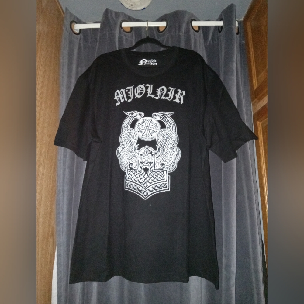 NWOT Men's 5x Thor's hammer tee